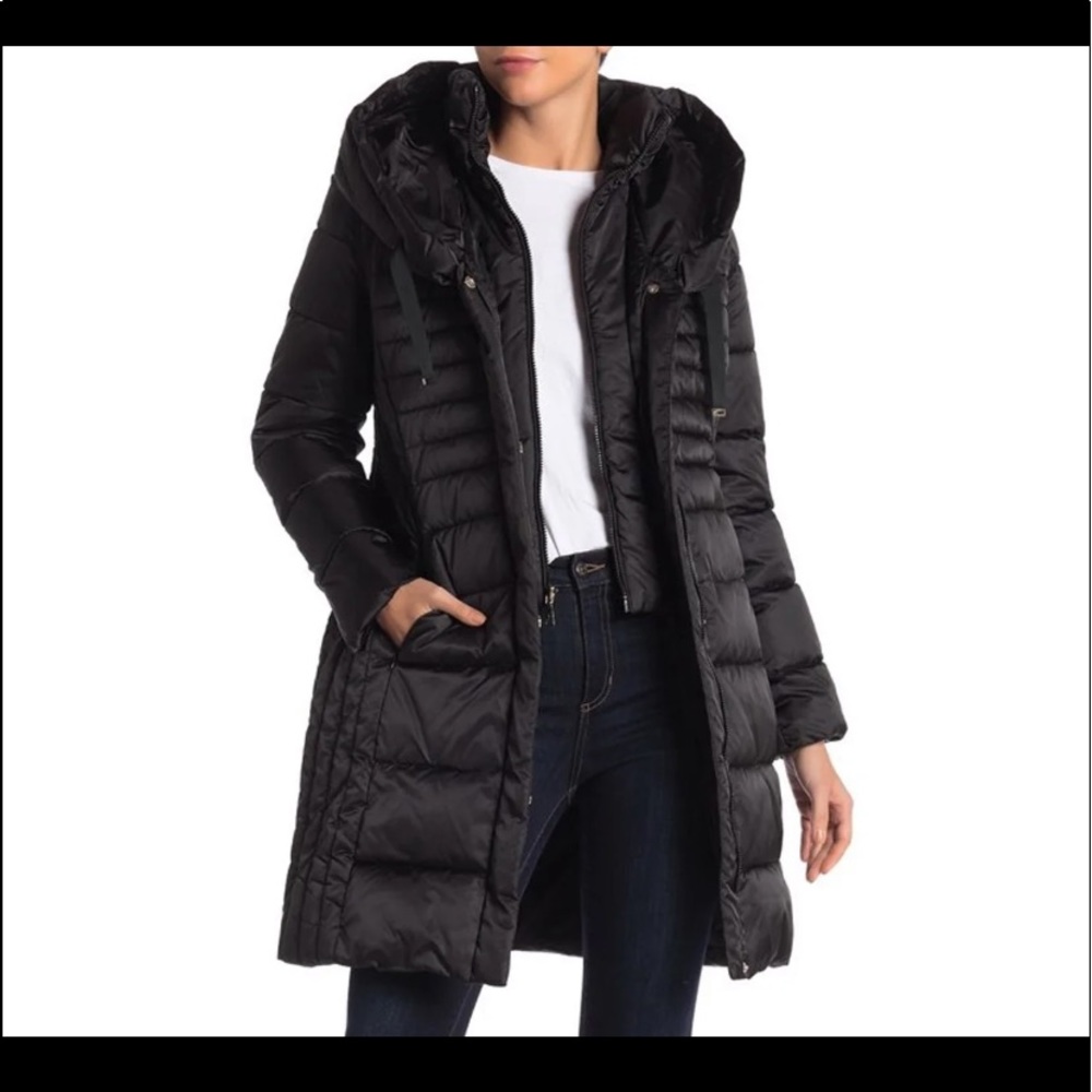 T Tahari Puffer coat Medium